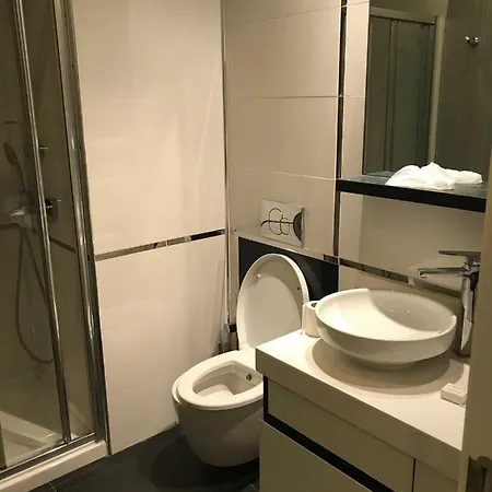 Basaksehir Shopping Center 3 Apartment *
